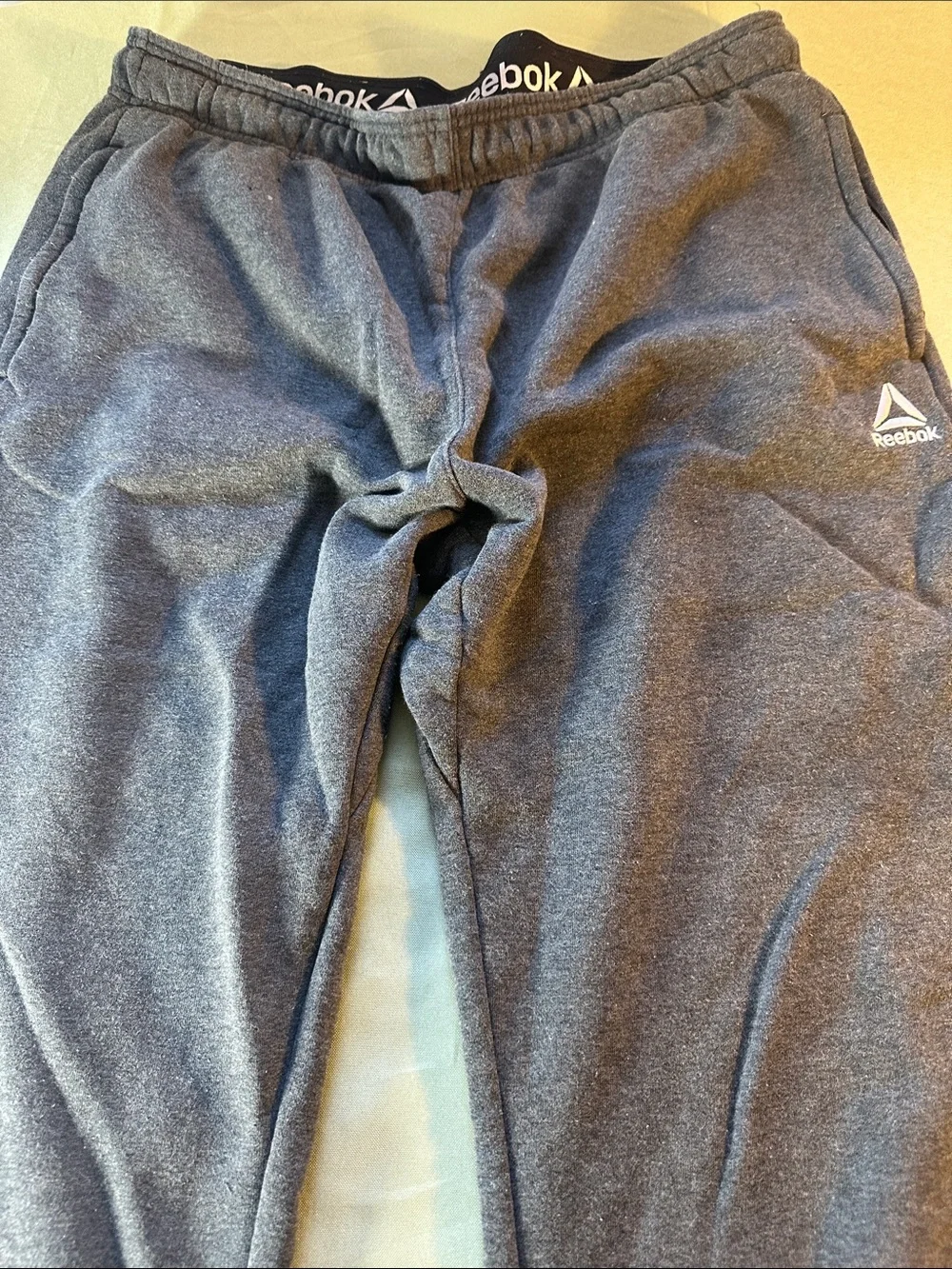 Reebok Men's Dark Gray Athletic Jogger Sweatpants